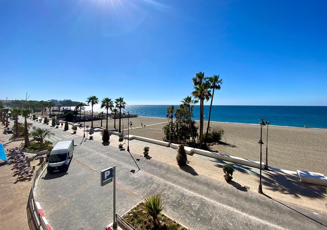 Primera Linea De Playa Estepona
