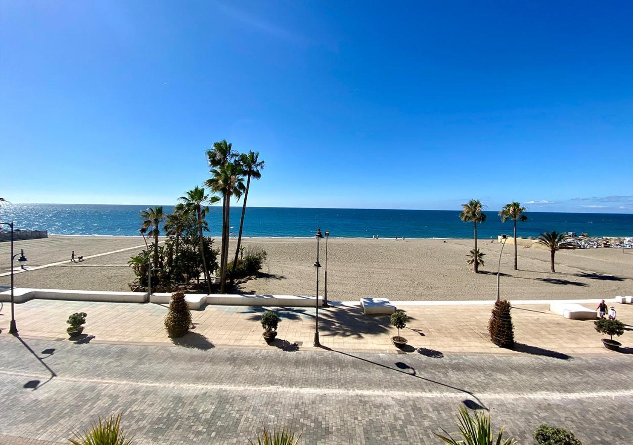 Primera Linea De Playa Apartment Estepona